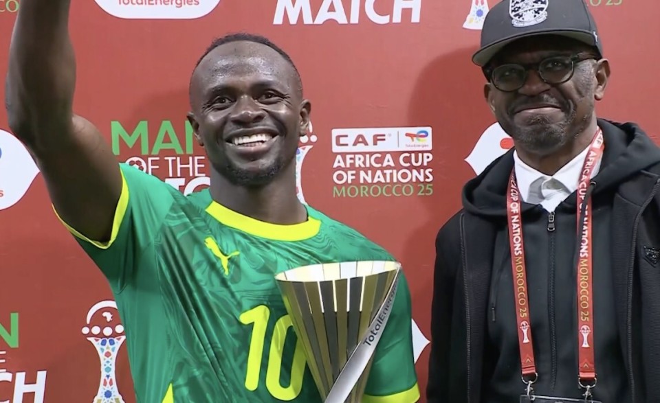 塞内加尔选手在决赛中击败劲敌(塞内加尔选手在决赛中击败劲敌球员)